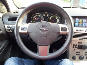 «Օպել Աստրա Ջ»-ից գողություն են կատարել