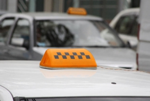 Տաքսու վարորդը վնասվածքներով տեղափոխվել է հիվանդանոց