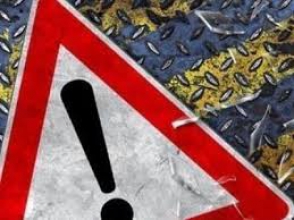 «Օպել Վեկտրա»–ն դուրս է եկել ճանապարհի երթևեկելի հատվածից և կախվել ձորը