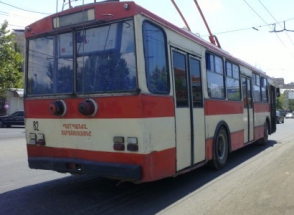 Կոմիտասի պողոտայում տրոլեյբուսի վարորդը վրաերթի է ենթարկել 2 կնոջ. մեկը տեղում մահացել է