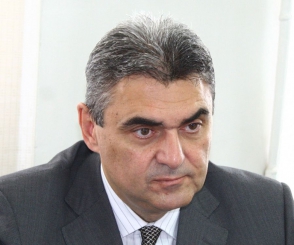 Арутюн Кушкян освобожден с поста министра здравоохранения