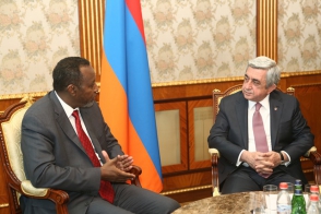 Սերժ Սարգսյանն ընդունել է Համաշխարհային փոստային միության գլխավոր տնօրենին