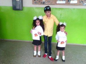 3 երեխաների միայնակ մայր, նկարչուհի Արև Ղամբարյանի զավակներն առողջական խնդիրներ ունեն. նրան մեր օգնությունն է անհրաժեշտ (տեսանյութ)