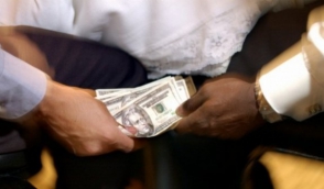 Կաշառք էր տվել