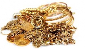 Բնակարանի դռան փականը բացելով՝ հյուրասենյակից գողացել էին ոսկյա զարդեր