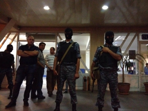 Ոստիկանությունը խիստ հսկողություն է սահմանել Էրեբունի հիվանդանոցի շուրջը