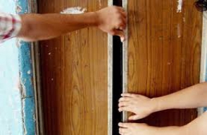 Մնացել են վերելակում