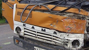 Գյումրի-Երևան ավտոճանապարին «ԿամԱԶ» բետոնխառնիչ է կողաշրջվել