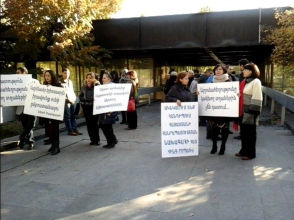 Նախագահականում չընդունեցին բողոքի ակցիայի մասնակիցներին (տեսանյութ)