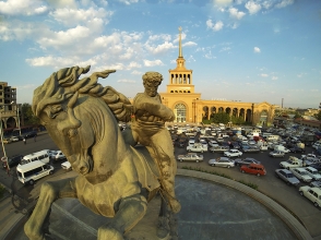 Էրեբունի վարչական շրջանի ղեկավարն ազատվել է աշխատանքից