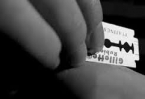 Տանիքը ձյան ծանրությունից ճկվել է․ սպառնացել է ինքնասպանություն գործել՝ վնասելով զարկերակները