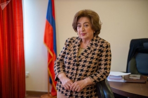 Բելլա Քոչարյան.