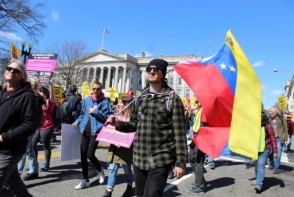 Сторонники Мадуро захватили посольство Венесуэлы в США