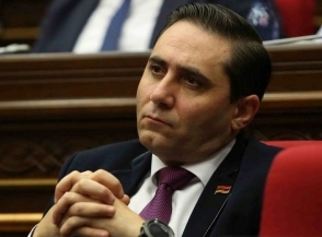 Չեմ հասկանում, պարոն Գրիգորյանը միտումնավո՞ր է ինքն իրեն լեգիտիմության խնդրի առաջ կանգնեցնում