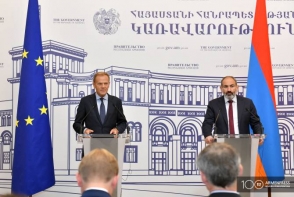 Հակամարտությունը ռազմական լուծում չունի. Տուսկն ու Փաշինյանը քննարկել են ԼՂ հարցը