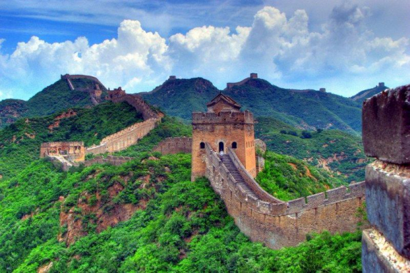 Си Цзиньпин распорядился обеспечить сохранность Великой Китайской стены как символа нации