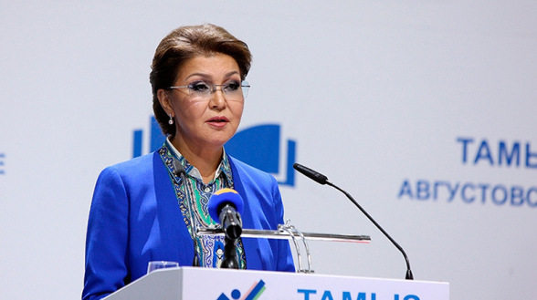 Дочь Назарбаева переизбрали спикером Сената Казахстана