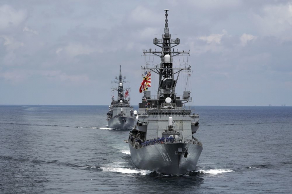 Япония может направить в Ормузский пролив военный корабль