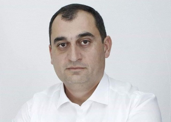 Ոստիկանական բեզպրեդելը հարձակվել է ակտիվ ընդդիմադիր իմ գաղափարական ընկերոջ խանութի վրա (տեսանյութ)