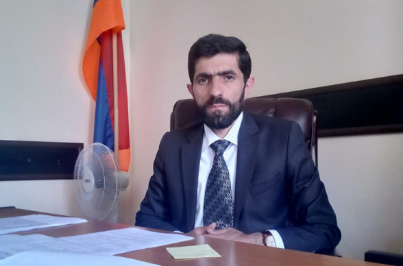 «Ով ինձ զոմբի կասի, իրա…», «Ով Վարչապետիս բան կասի, կյանքով կդառնամ թշնամի!!!». Ավան վարչական շրջանի ղեկավարի տեղակալի գրառումները