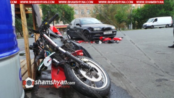 Երևանում բախվել են մոտոցիկլն ու BMW-ն. մոտոցիկլը կողաշրջվել է. կա վիրավոր
