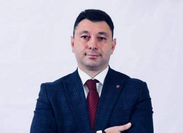 Տղե"րք, դուք Փաշինյանի զինակիցնե՞րն եք, թե՞ փոս փորողները