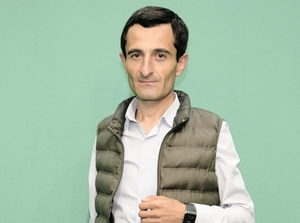 Վերջիվերջո պետության ղեկավար ես, ուշքի՛ արի