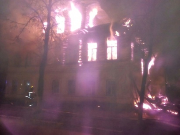 Յարոսլավլի շրջանում բնակելի շենքում բռնկված հրդեհից զոհվել է 7 մարդ, այդ թվում՝ 5 երեխա (տեսանյութ)