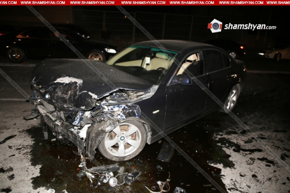 Երևանում բախվել են BMW-ն ու Hyundai Elantra-ն, վերջինն էլ բախվել է կայանված Honda-ին. կան վիրավորներ