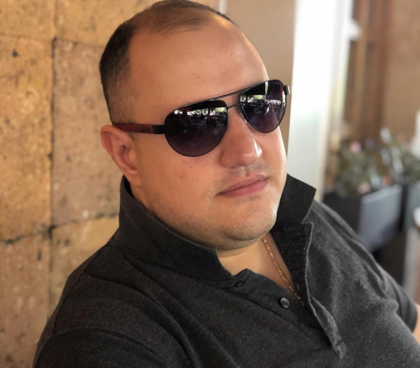 Միլիոնավոր դոլարների հասնող շարժը պրպտելով ու քրքրելով՝ փաստացի փորձում են Հրայրի վրա կարել հազար դոլարի հասնող տախտակի գործ