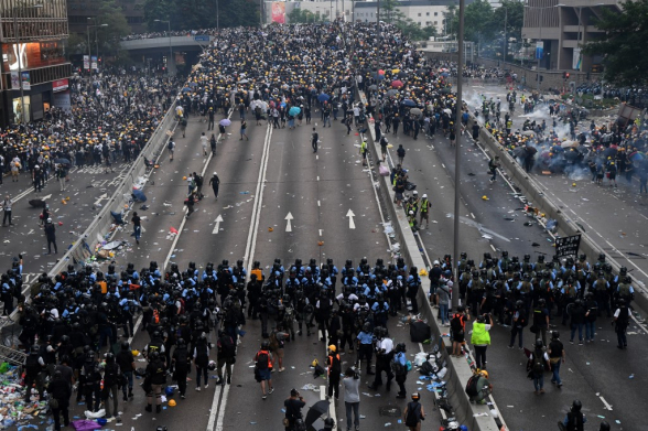 КНР выразила протест в связи с одобрением Сенатом Конгресса США законопроекта по Гонконгу
