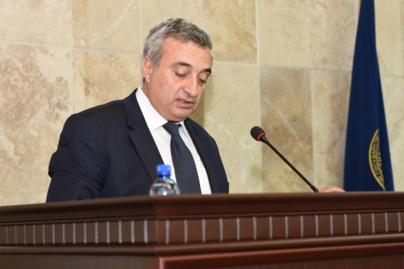 «Լսում եմ իմ երկրի վարչապետին, որն ինձ սուրճ խմող է անվանում․ ուր հասանք». Աշոտ Մելքոնյան