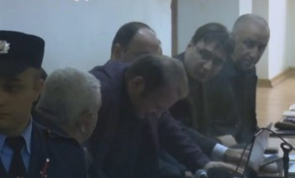 Адвокату Юрия Хачатурова стало плохо на заседании суда