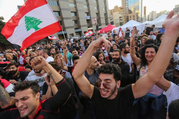 Демонстранты в Бейруте начали кампанию гражданского неповиновения
