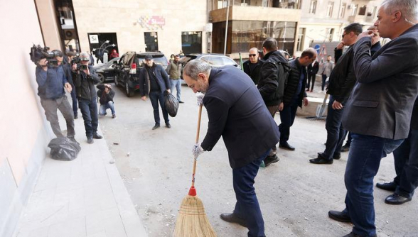 Վարչապետ կոչեցյալը կրկին բիչոկներից է խոսում, այն դեպքում, երբ կոնկրետ գյուղացու ապրուստի խնդիր էր բարձրացվում