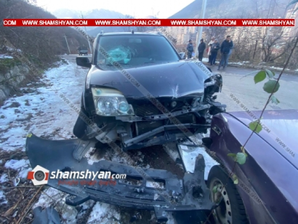 Սյունիքի մարզում բախվել են 38-ամյա վարորդի 06-ն ու 15-ամյա դպրոցականի վարած Nissan-ը