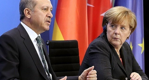 Меркель намерена обсудить с Эрдоганом ситуацию в Ливии и Сирии