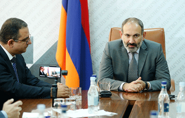Վարչապետն ասում է՝ ունենք ներդրումների ավելացում, էկոնամիկայի նախարարը՝ 60 մլն դոլարի նվազում