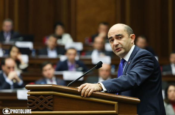 «Սա իշխանության քաղաքական որոշումն է». ընդդիմությունը դեմ է քվեարկել Սահմանադրական փոփոխությունների հարցով արտահերթ նիստ գումարելու առաջարկին․ Էդմոն Մարուքյան