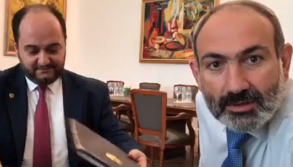 Արայիկ Հարությունյանը հրաժարականի դիմում է գրել․ Փաշինյանը փոշմանել է