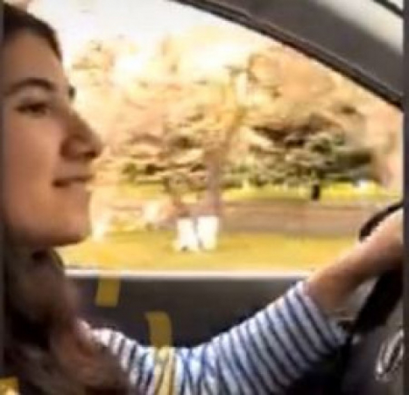 Շուշան Փաշինյանը մեքենա վարել է սովորում (տեսանյութ)