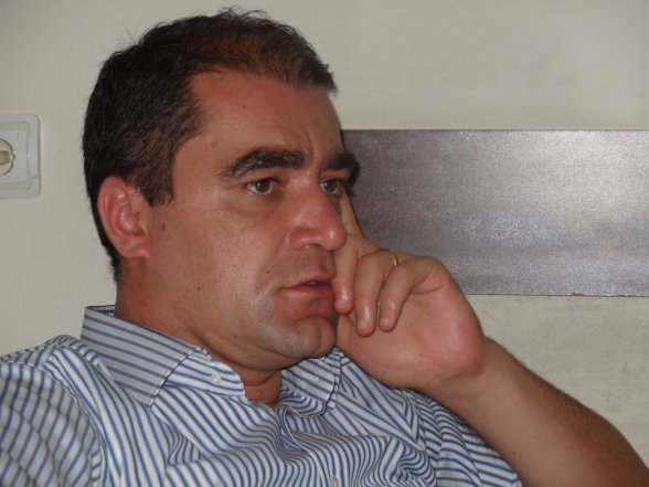 Դուք էս Ձեզ ո՞ւմ տեղն եք դրել. Չինաստանի՞, Իտալիայի՞, Ֆրանսիայի՞, թե՞ ԱՄՆ-ի