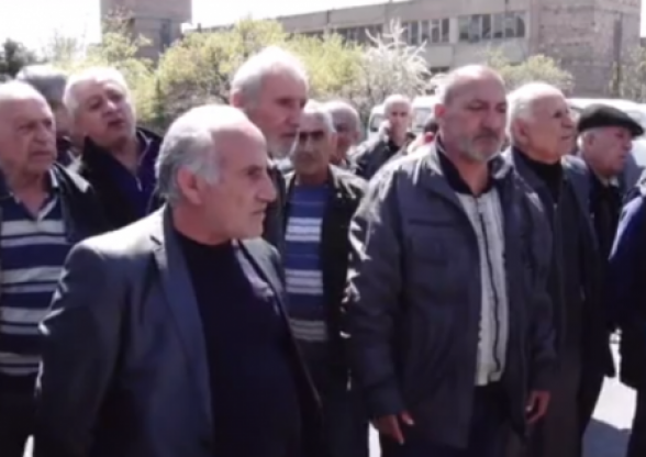 Водители маршруток провели акцию протеста (видео)