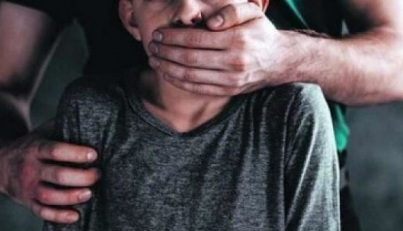 Արագածոտնի մարզում 59-ամյա հայրը կասկածվում է իր 16-ամյա տղայի նկատմամբ պարբերաբար սեքսուալ բնույթի բռնի գործողություններ կատարելու մեջ