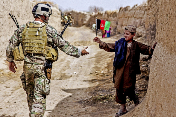 США ускорили вывод войск из Афганистана в связи с коронавирусом