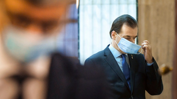 Ռումինիայի վարչապետը տուգանք է վճարել փակ տարածքում դիմակ չկրելու համար (լուսանկար)