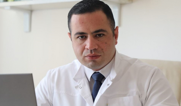 Բուժաշխատողներին պարտադրում են ստորագրել անհայտ ծագման պայմանագրեր