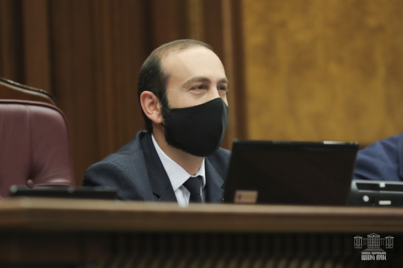 Арарат Мирзоян уговорил Никола Пашиняна, что нужно соблюсти срок 21+5 – «Грапарак»