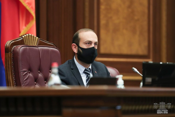 Арарат Мирзоян подписал закон о поправках к закону «О Конституционном суде»