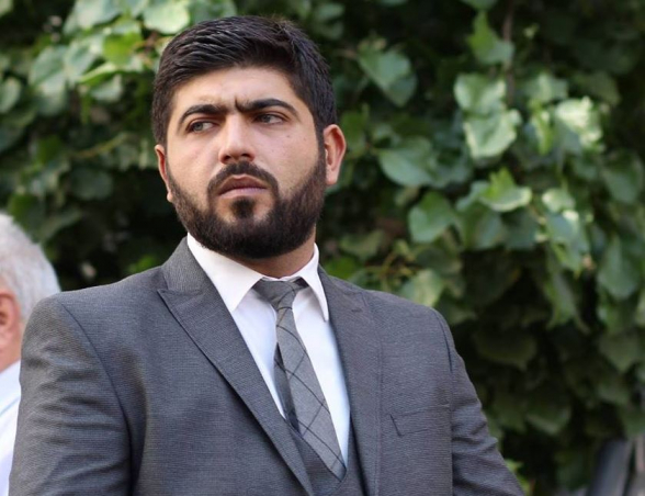 Էդ չի՞ ձեր թիմը, Սևանում փարթիներ եք անում, երբ մեր հերոս տղերքի քառասունքը նույնիսկ չի անցել